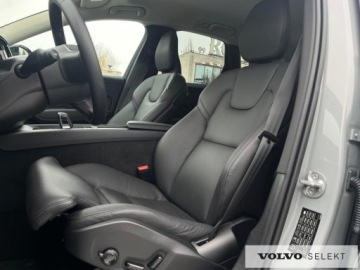 Volvo XC60 II 2024 Volvo XC 60 FV23% SalonPL B5B AWD Plus Dark Full-L, zdjęcie 13