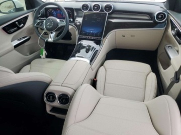 Mercedes GLC C254/X254 2025 Mercedes-Benz GLC 300 2025 2.0l 2.0 Benzyna 255KM, zdjęcie 8