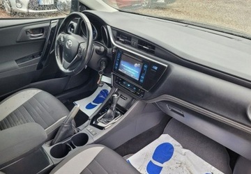 Toyota Auris II Hatchback 5d Facelifting 1.2 D-4T 116KM 2016 Toyota Auris Automat Bogata wersja Zarejestrowany 1.2 Benzyna 116KM, zdjęcie 5