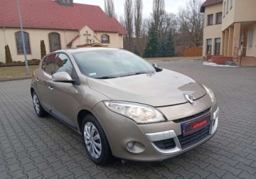 Renault Megane III Hatchback 1.6 16v 110KM 2008 Renault Megane Zarejestrowany - ubezpieczony - benzyna 1.6 Benzyna 110KM