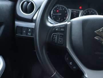Suzuki Vitara III SUV 1.6 VVT 120KM 2016 Suzuki Vitara 1.6 VVT, Salon Polska, zdjęcie 19