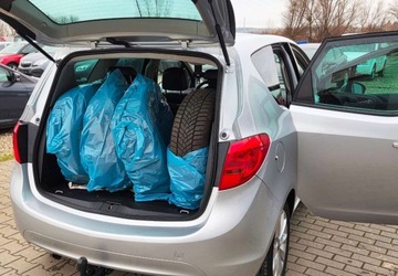 Opel Meriva II Mikrovan 1.4 Turbo ECOTEC 120KM 2012 Opel Meriva 1,4 Ben 120 km 6-Biegow 1.4 Benzyna 120KM, zdjęcie 24