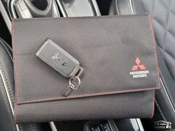 Mitsubishi Outlander III 2019 Mitsubishi Outlander PHEV 224KM 2019r 14TysKm 13.8kWh 4WD Plug-in Stan ide, zdjęcie 31