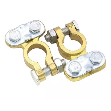 Комплект латунных аккумуляторных клемм + и - в комплекте.