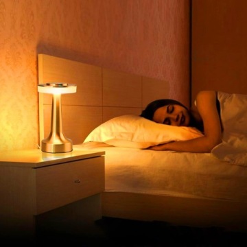 НАСТОЛЬНАЯ СВЕТОДИОДНАЯ ЛАМПА 3 ЦВЕТОВЫХ РЕЖИМА 1800 МАЧ ПОРТАТИВНАЯ