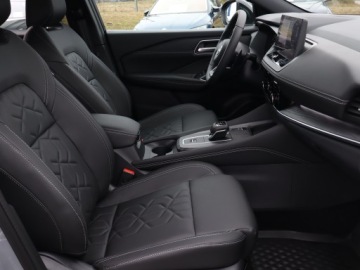 Nissan Qashqai III Crossover Facelifting 1.3 DIG-T MHEV 158KM 2025 Nissan Qashqai 1.3 DIG-T MHEV, 1. Właściciel, zdjęcie 8