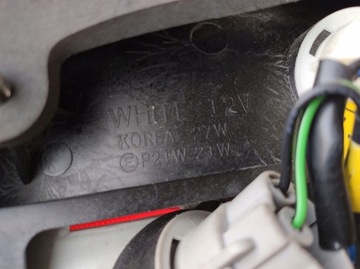 HYUNDAI H1 H200 LEVÝ SVĚTLO W KRYT ZADNÍ + DRŽÁK