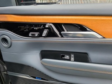 Jeep Wagoneer II 2022 Jeep Grand Wagoneer V8 HEMI 6,4l 477KM SERIES II * Przebieg:33, 858km, zdjęcie 37