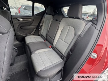 Volvo XC40 Crossover Facelifting 2.0 B3 163KM 2025 Volvo XC 40 B3 Core | Fusion Red | BLIS | Serwis A, zdjęcie 24