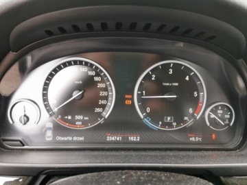 BMW Seria 5 F10-F11 Limuzyna 525d 218KM 2013 BMW 525d Xdrive * 4x4 * Automatyczna skrzynia * ASO do 2023, zdjęcie 20