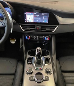 Alfa Romeo Giulia II Sedan Facelifting 2.0 Turbo 280KM 2023 Alfa Romeo Giulia Salon Polska Bezwypadkowy R Cars Warszawa 2.0 Benzyna, zdjęcie 22