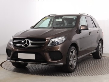 Mercedes GLE W166/C292 SUV 2.1 250d 204KM 2017 Mercedes GLE GLE 250 d, Salon Polska, 201 KM, zdjęcie 1