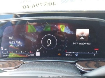 Cadillac Escalade III 2023 Cadillac Escalade Premium Luxury Platinum 2023 6.2l 6.2 Benzyna 420KM, zdjęcie 9