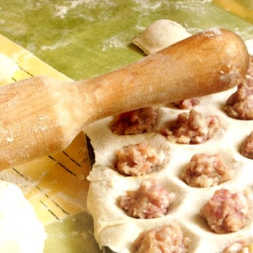 ФОРМА ДЛЯ ПЕЛЬЦЕВ USZKA PIEROŻNICA, 37 ШТУК ПАРЕНКОВ