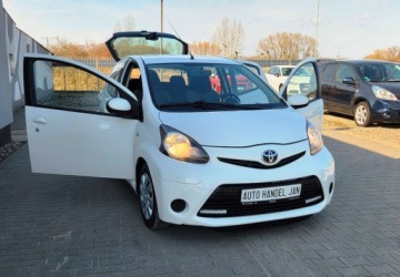 Toyota Aygo I Hatchback 5d Facelifting 1.0 VVT-i 68KM 2012 Toyota Aygo 1,0 Klima 68 km Benzyna 68KM, zdjęcie 21