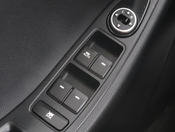 Hyundai i20 I Hatchback 5d Facelifting 1.4 CVVT 100KM 2015 Hyundai i20 1.4, Salon Polska, Klima, Tempomat, zdjęcie 12