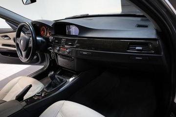 BMW Seria 3 E90-91-92-93 Touring E91 2.0 318d 143KM 2011 BMW 318 Podgrzewane fotele*Jasne skóry*Klima, zdjęcie 15