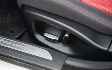 Jaguar XE Sedan 2.0 i4 180KM 2015 Jaguar XE R-SPORT 2.0D 180Ps Ledy Automat 4x4 Xenon Skora Navi 1 wl. Salon, zdjęcie 19