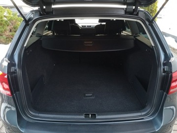 Volkswagen Passat B7 Variant 1.6 TDI CR DPF BlueMotion 105KM 2011 Volkswagen Passat 1,6 TDI 105 KM Klima Tempomat, zdjęcie 22