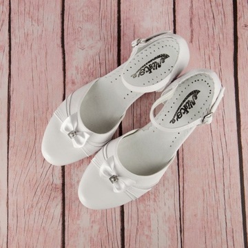 Buty komunijne dziewczęce KBD-702 - 39