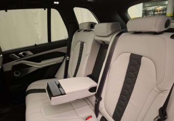 BMW X5 G05 M SUV Facelifting 4.4 M 625KM 2025 BMW X5 M 625 KM Competition Hak Panorama Gwarancja przedluzona, zdjęcie 16