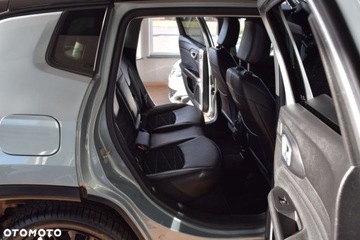 Jeep Compass II SUV Facelifting 1.5 MHEV T4 130KM 2022 Jeep Compass 1.5 GSE T4 e-Hybrid Limited Alpine Full LED Kamery 360 ACC Cz, zdjęcie 22