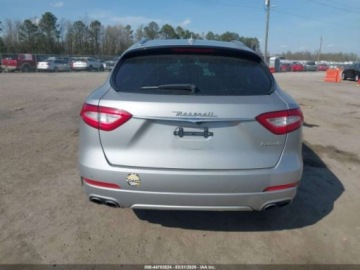 Maserati Levante 2017 Maserati Levante 2017 3.0l 3.0 Benzyna 345KM, zdjęcie 3