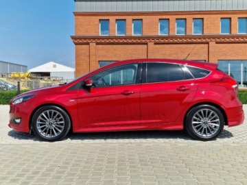 Ford Focus III Hatchback 5d facelifting 1.0 EcoBoost 125KM 2017 Ford Focus 1.0 EcoBoost 125Ps ST-Line Navi Kamera Piekny Gwarancja 125KM, zdjęcie 2