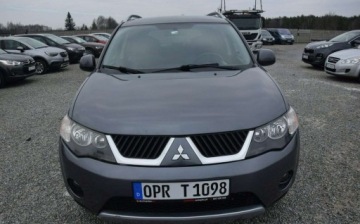 Mitsubishi Outlander II 2.0 DID DOHC 140KM 2007 Mitsubishi Outlander 2.0D 7-Osobowy 4x4 Klima Hak Skora Bez Korozji Sprowa, zdjęcie 7