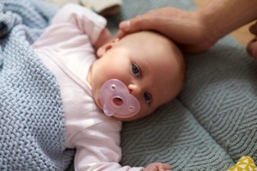 Соска AVENT SOOTHIE для детей 0–6 месяцев SOOTHING SCF099/22