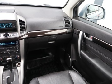Chevrolet Captiva II SUV Facelifting 2.2D 184KM 2013 Chevrolet Captiva 2.2 VCDI, 181 KM, 4X4, Automat, zdjęcie 7