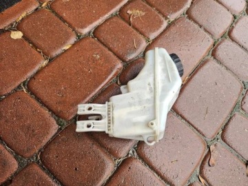 Behälter des Gasses Brems- ABS servo Opel Adam 0204800171
