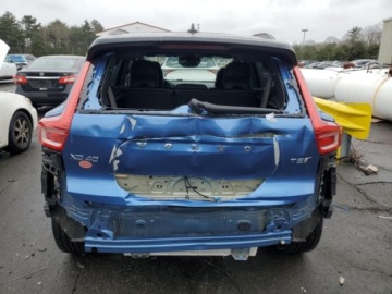 Volvo XC40 Crossover 2.0 T5 247KM 2019 Volvo XC 40 2019 VOLVO XC40 T5 R-DESIGN 2.0 Benzyna 247KM, zdjęcie 2