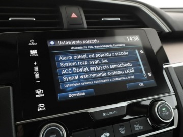 Honda Civic X Sedan 4d 1.6 i-DTEC 120KM 2018 Honda Civic automat klima auto navi grzane fotele, zdjęcie 25