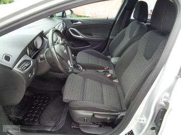 Opel Astra K Sports Tourer 1.6 CDTI 110KM 2017 Opel Astra Opel Astra K 1.6 1.6 Diesel 110KM, zdjęcie 4