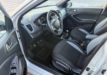 Hyundai i20 II Coupe 1.2 MPI 84KM 2017 Hyundai i20 1.2i LEDY Klima Alu Extra stan 1.2 Benzyna 84KM, zdjęcie 8