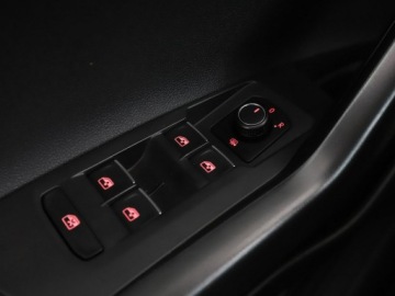 Volkswagen Polo VI GTI 2.0 TSI 200KM 2018 Volkswagen Polo DSG full LED virtual cocpit klima, zdjęcie 36