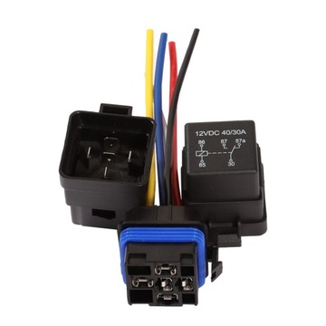 ЖГУТ РЕЛЕ ГЕРМЕТИЧНЫЙ ОСНОВАНИЕ 5-КОНТАКТНАЯ РОЗЕТКА 3 ШТ. 12 В 40 А