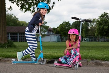 MICRO SPRITE РОЗОВЫЙ СВЕТОДИОДНЫЙ СКУТЕР