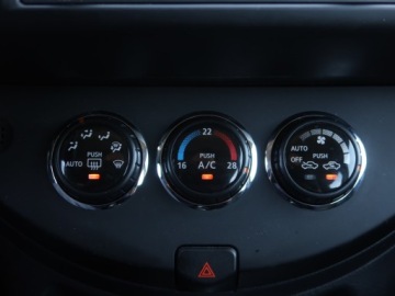 Nissan Note I Mikrovan Facelifting 1.4 88KM 2012 Nissan Note 1.4, Serwis ASO, Klima, Tempomat, zdjęcie 12