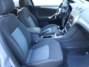 Ford Mondeo IV Kombi 1.6 Duratorq TDCi 115KM 2011 Ford Mondeo 1.6 TDCi, Klima, Klimatronic, zdjęcie 8