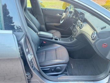 Mercedes CLA C117 Coupe 1.6 200 156KM 2015 Mercedes-Benz CLA 200 156KM 1-reka Sprawdz Gwarancja 1.6 Benzyna 156KM, zdjęcie 5
