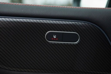 Mercedes GLB SUV 2.0 250 224KM 2024 Mercedes-Benz GLB 2.0 Benzyna 224KM, zdjęcie 18