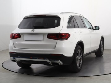 Mercedes GLC C253 SUV Facelifting 2.0 200d 163KM 2019 Mercedes GLC GLC 200 d 4MATIC, Salon Polska, 4X4, zdjęcie 4