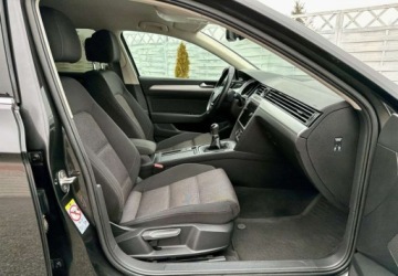 Volkswagen Passat B8 Variant 2.0 TDI BlueMotion SCR 150KM 2018 Volkswagen Passat Volkswagen Passat 2.0 TDI BMT Comfortline 2.0 Diesel, zdjęcie 4