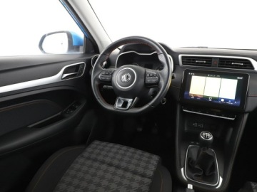 MG ZS I 2023 MG ZS niski przebieg PDC tempomat, zdjęcie 15