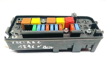 modul Kasten der Sicherungen Opel Vectra C Kombi 04r1.8 519066104
