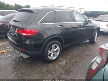 Mercedes GLC C253 2017 Mercedes-Benz GLC 300 4Matic 2017 2.0l 2.0 Benzyna 241KM, zdjęcie 5