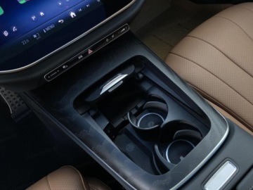 Mercedes Klasa E W214 Sedan 2.0 220d 197KM 2025 E Klasa 220 d 4-Matic AMG 2.0 197KM 2025, zdjęcie 6