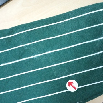 Bershka Zielona bluza w prążki z zamkiem pod szyją M